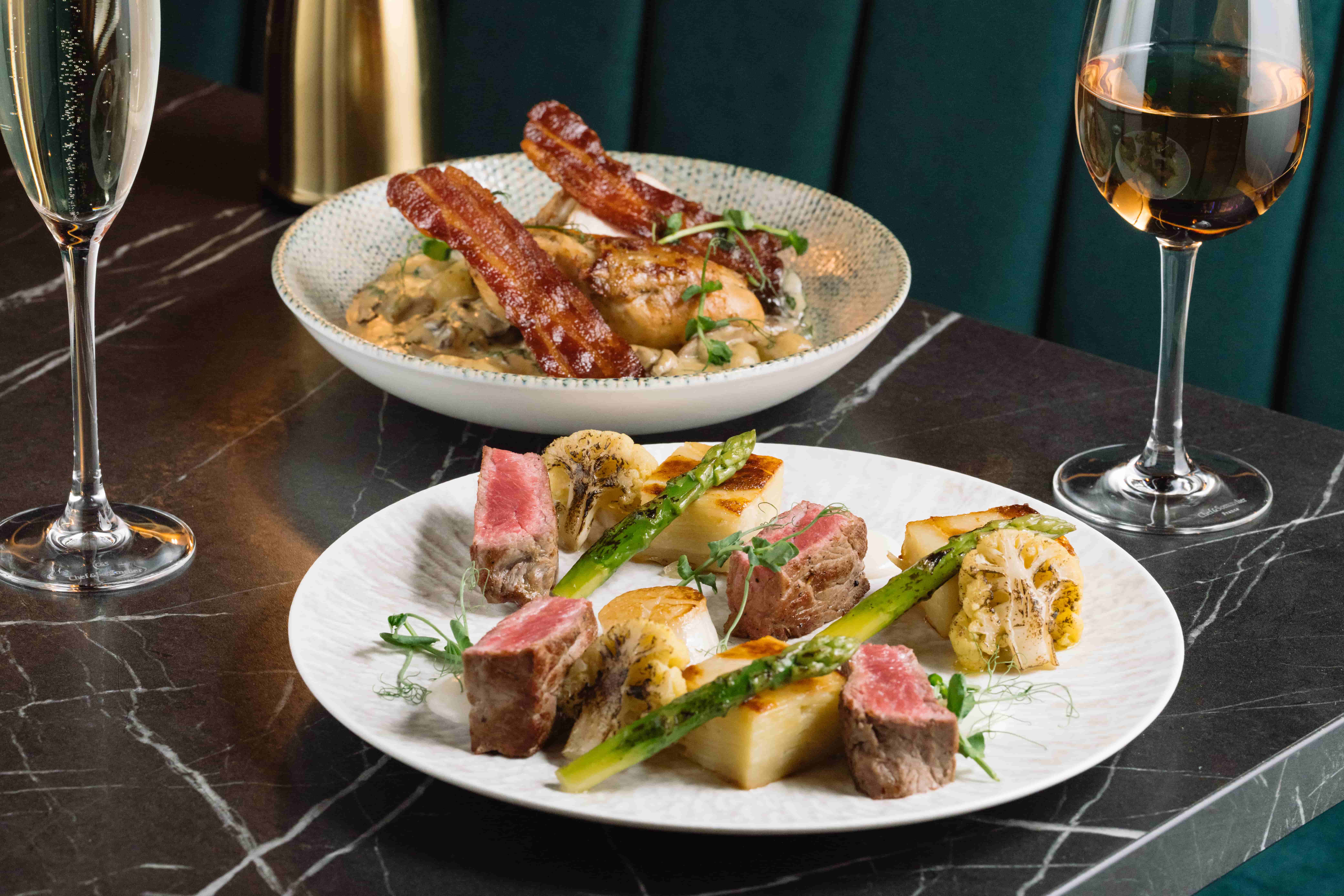 What To Do in Manchester - What To Do in Manchester - Napoleons Casinos & Restaurants