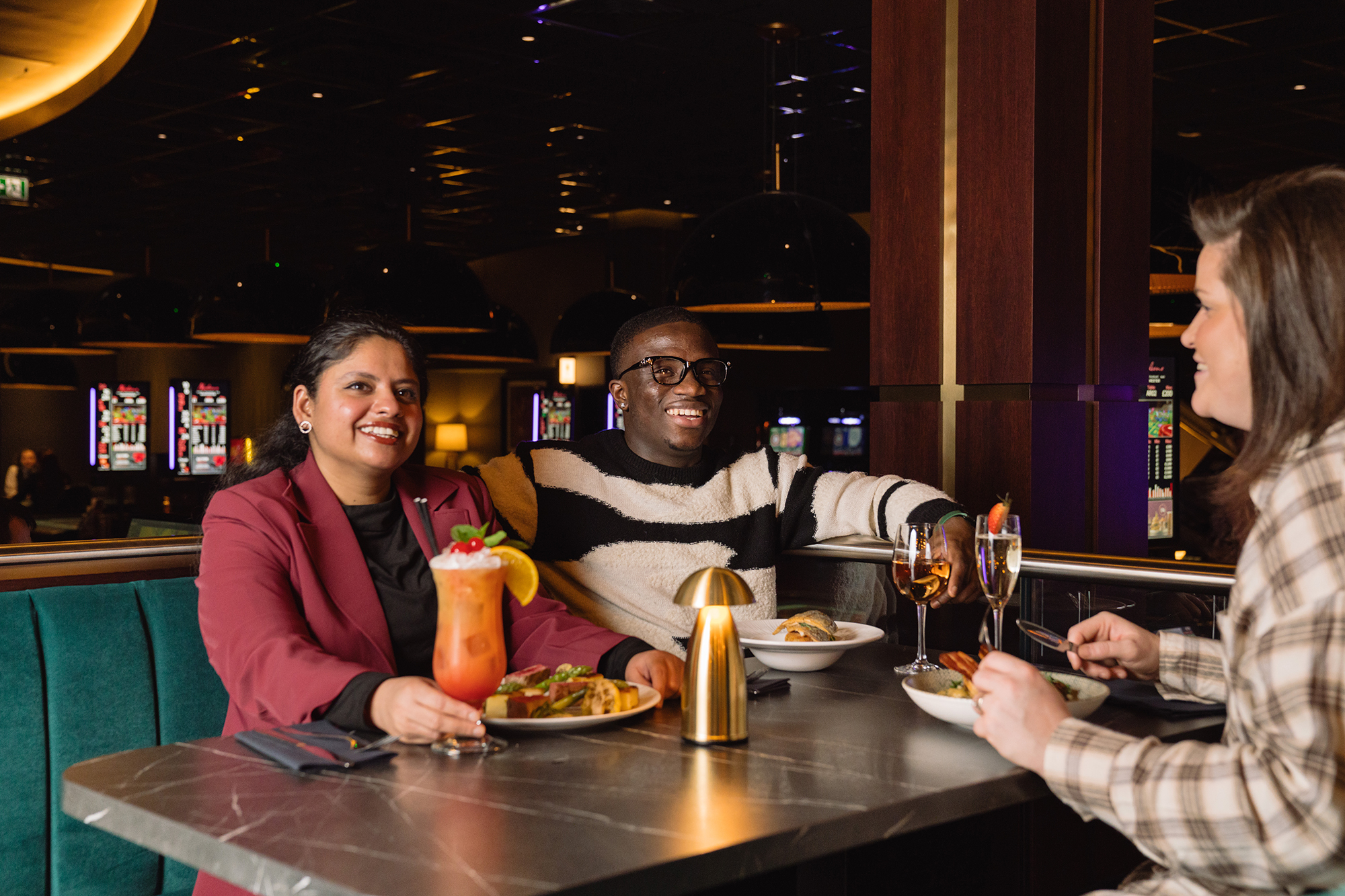 Hull Nightlife: 10 Spots You Don’t Want to Miss - hull nightlife - Napoleons Casinos & Restaurants