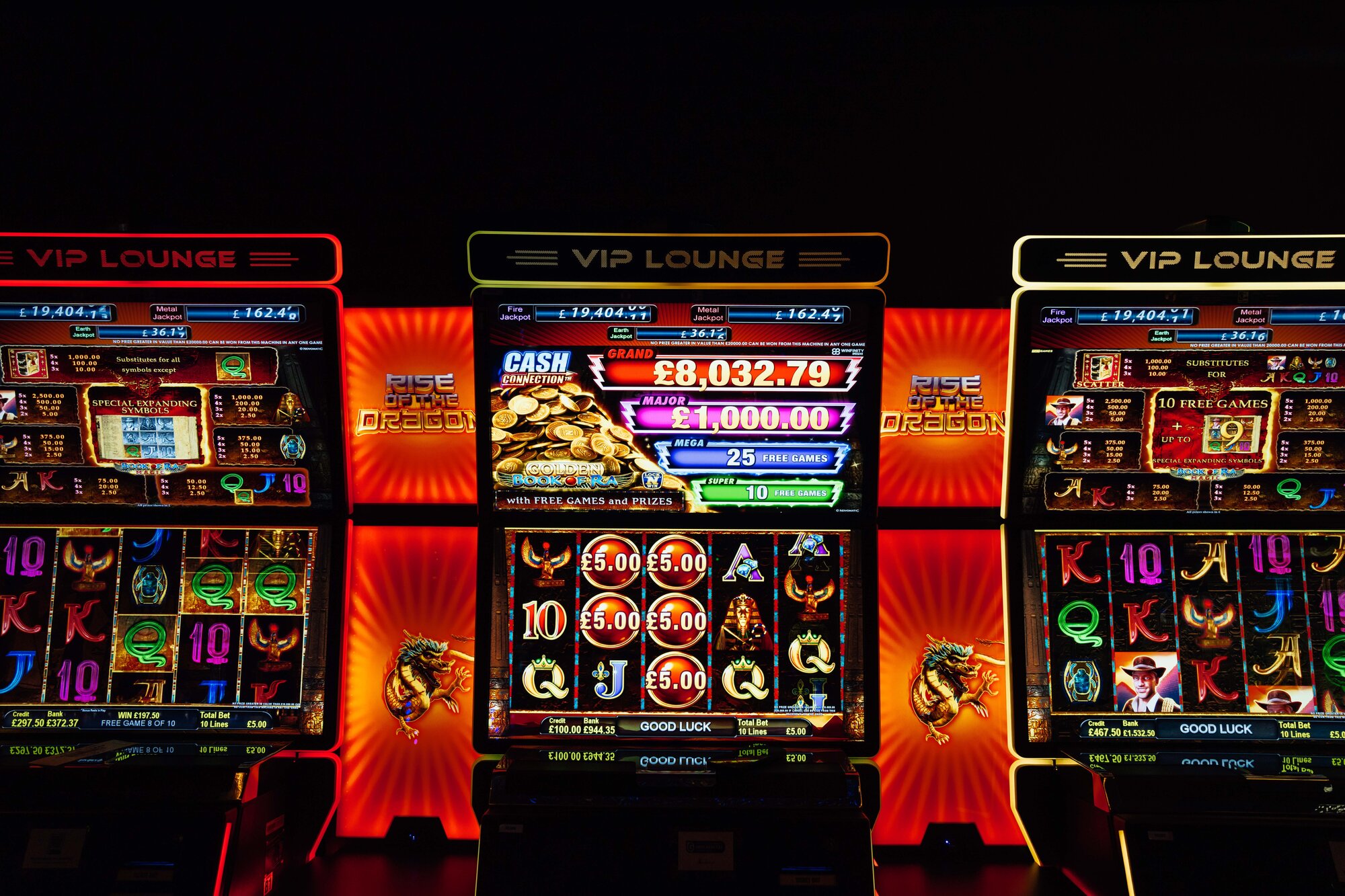 How Does a Progressive Jackpot Work? -  - Napoleons Casinos & Restaurants