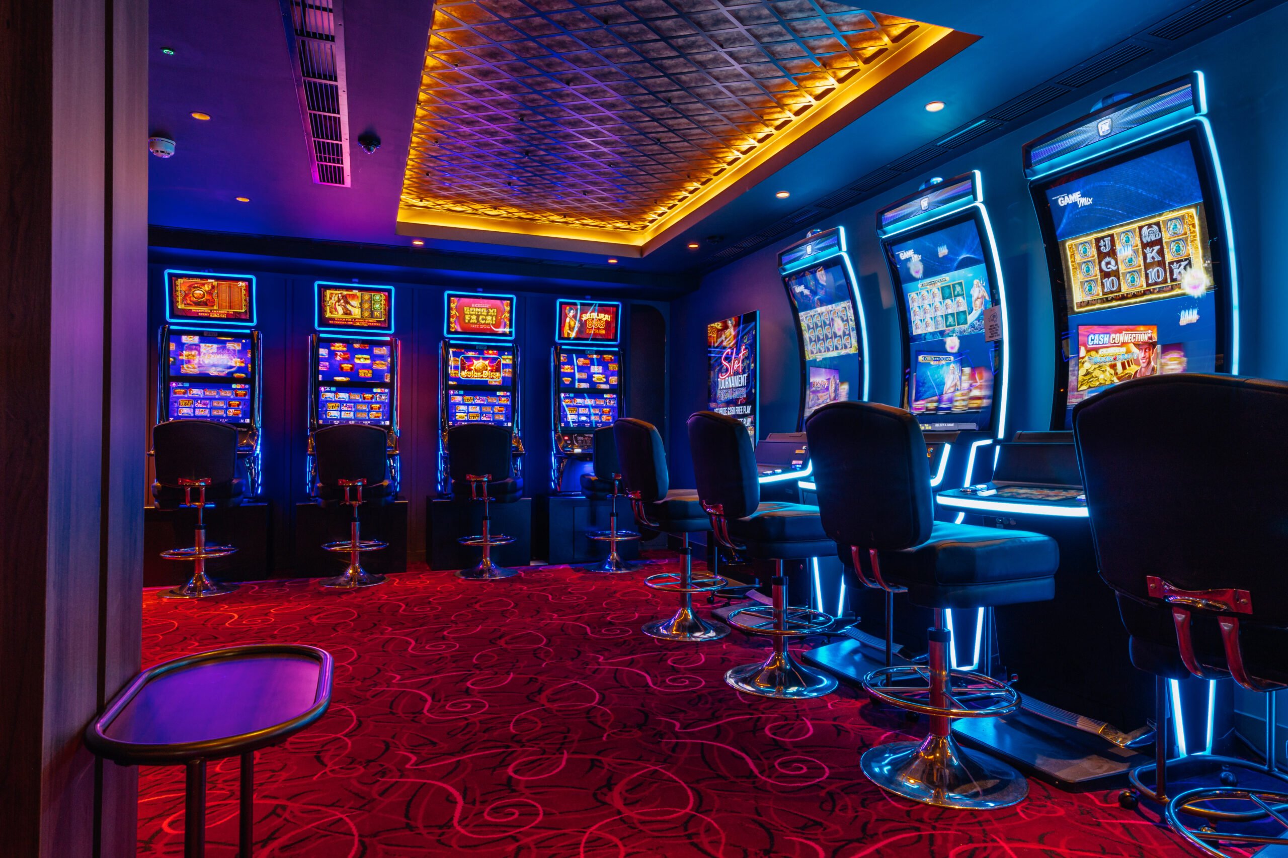 How Does a Progressive Jackpot Work? - - Napoleons Casinos & Restaurants